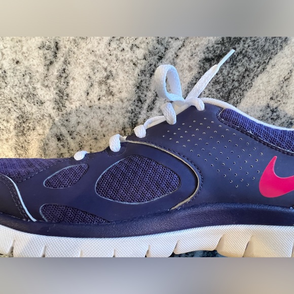 NIKE 💜💗 Training, Impact Shoes / Purple w Pink Swoosh , White Soles - Picture 5 of 11